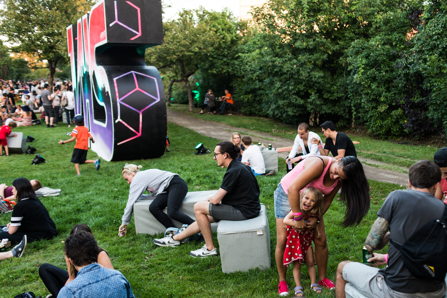 Le VHS vol. 2 a fait shaker le Viaduc Van Horne samedi soir