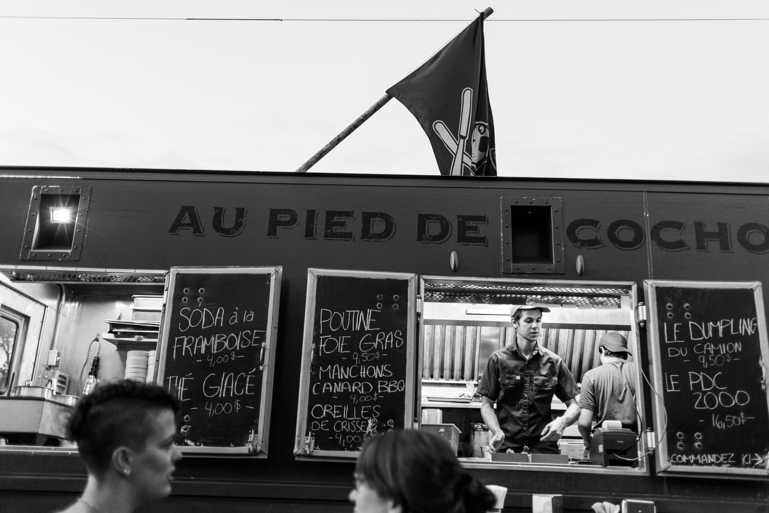 Le VHS vol. 2 a fait shaker le Viaduc Van Horne samedi soir