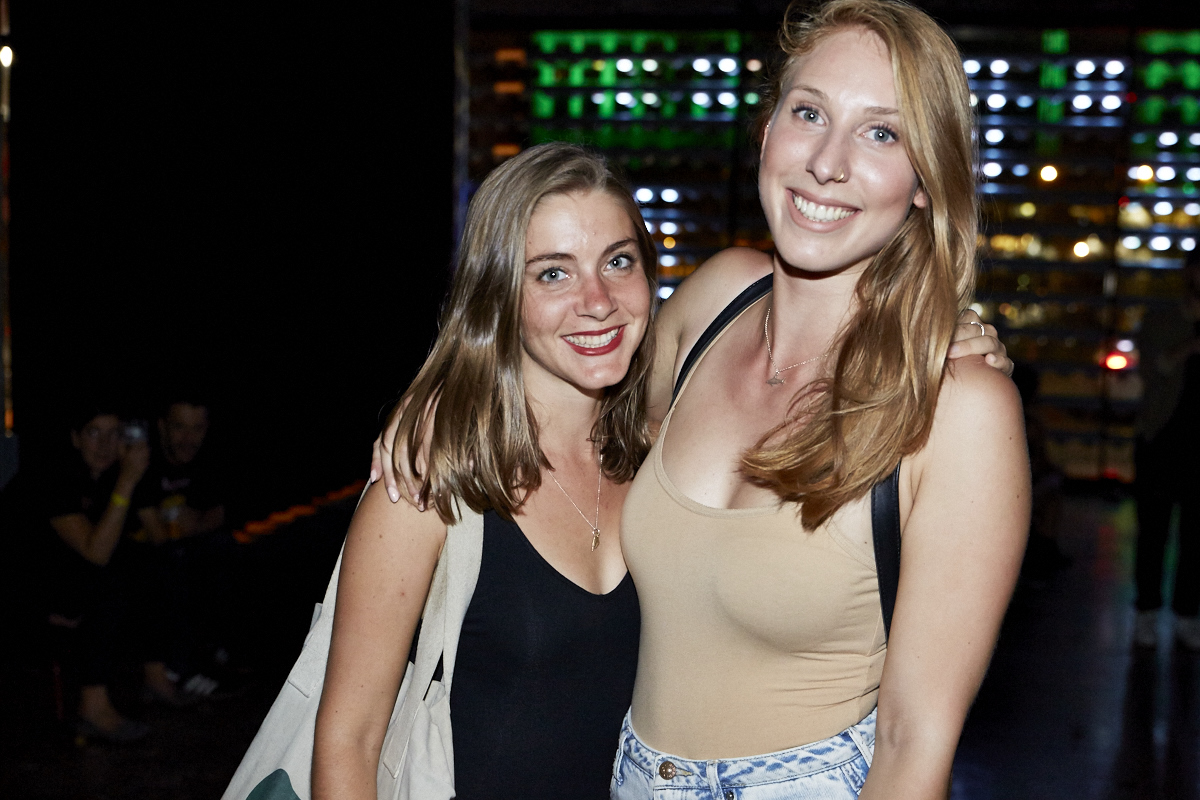 Kaytranada offre une performance vibrante dans une SAT bondée