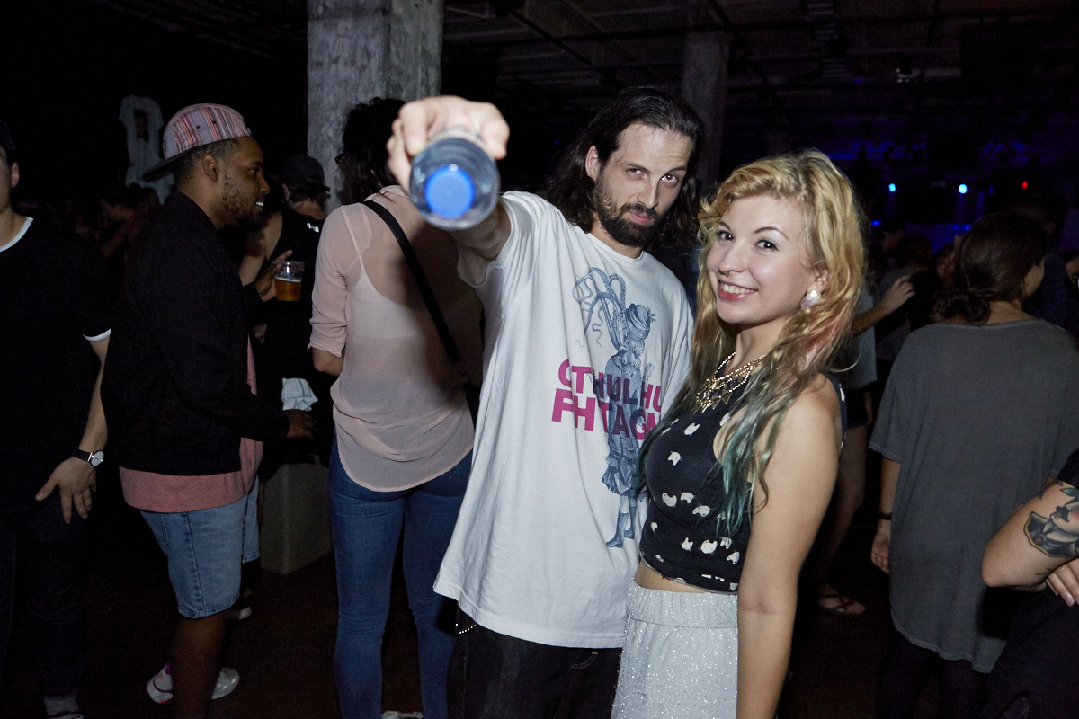 Kaytranada offre une performance vibrante dans une SAT bondée