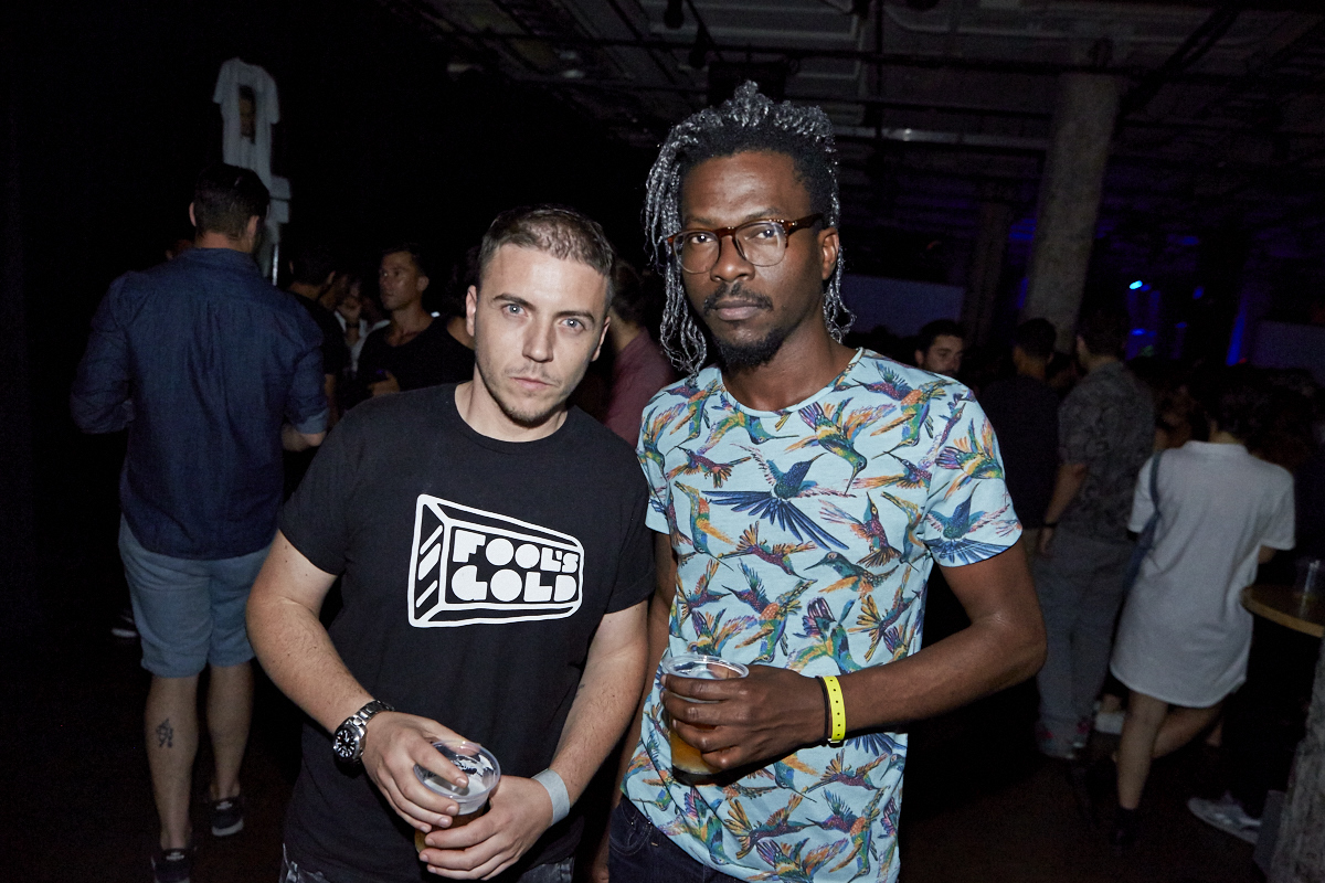 Kaytranada offre une performance vibrante dans une SAT bondée