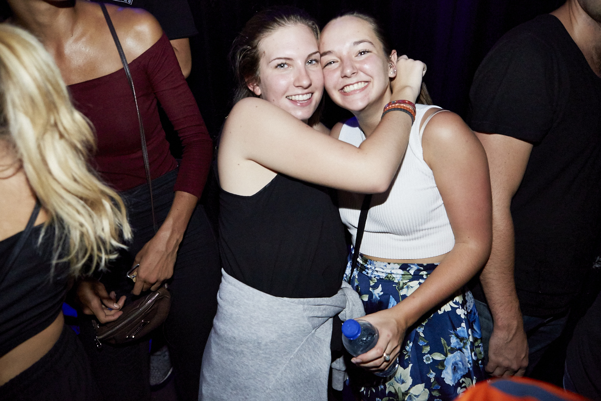 Kaytranada offre une performance vibrante dans une SAT bondée