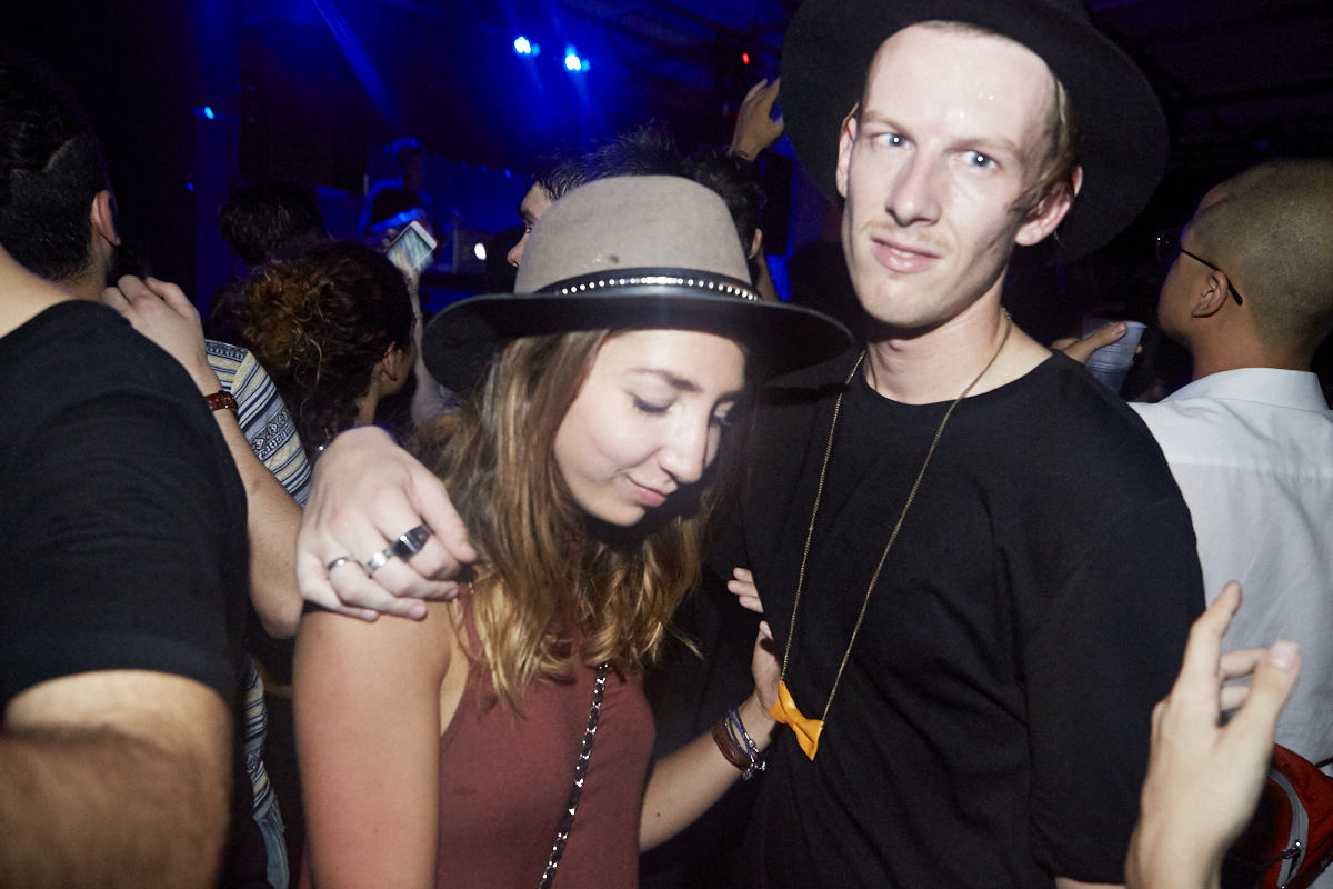 Kaytranada offre une performance vibrante dans une SAT bondée