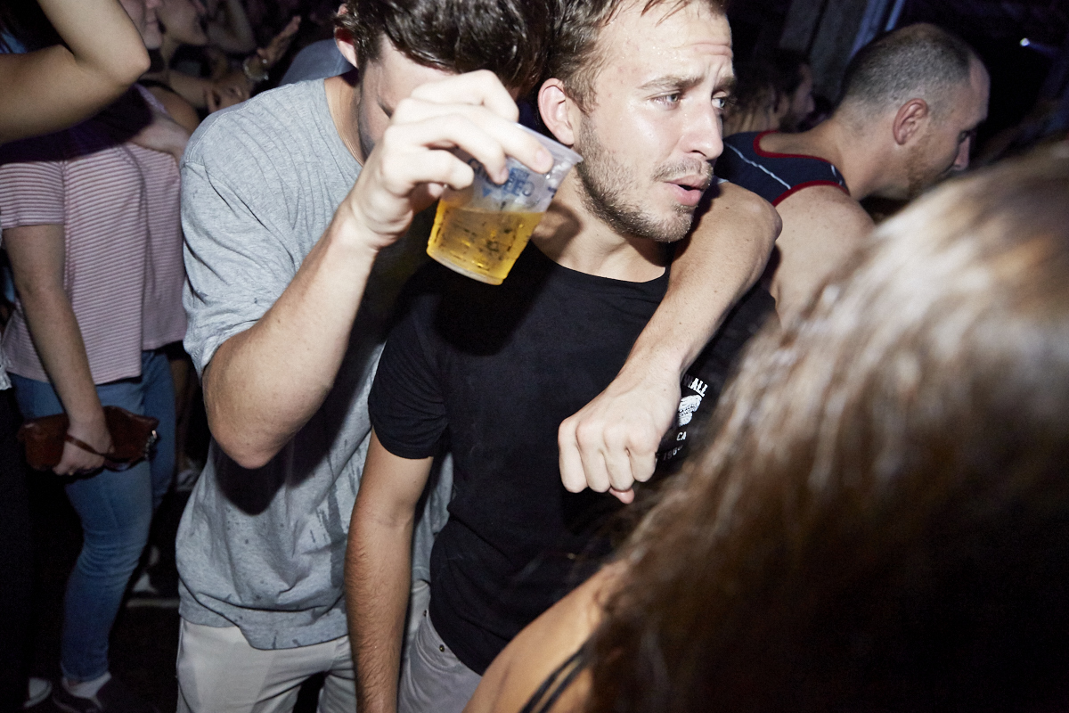 Kaytranada offre une performance vibrante dans une SAT bondée