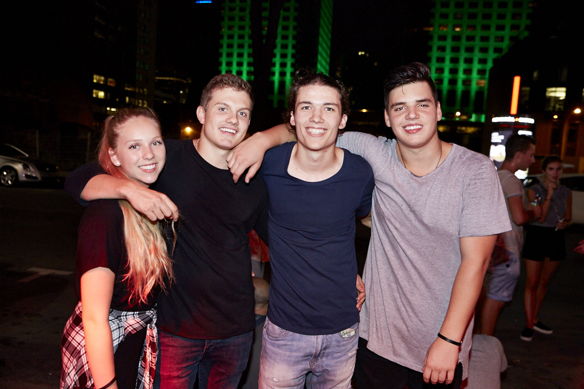 Kaytranada offre une performance vibrante dans une SAT bondée