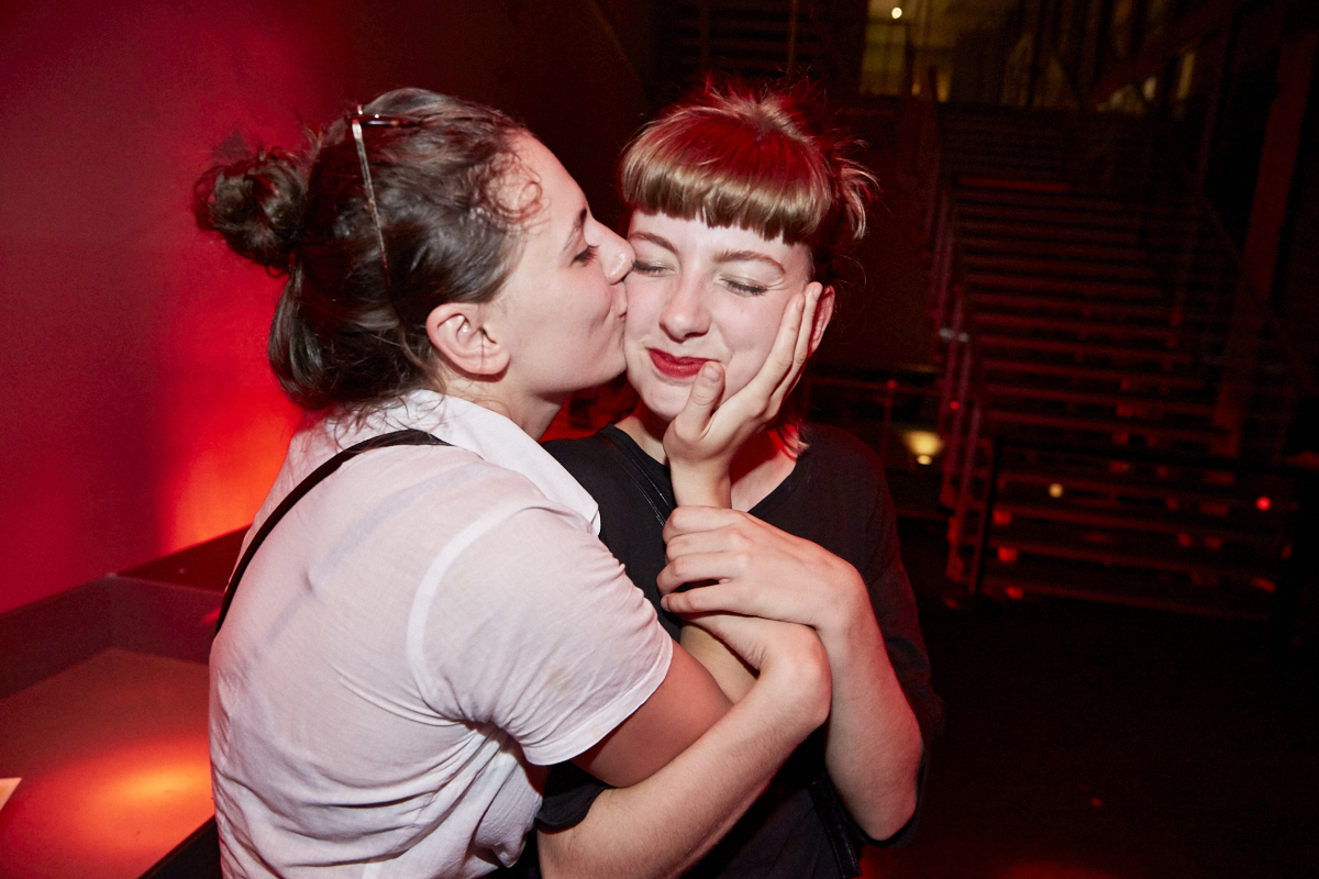 Kaytranada offre une performance vibrante dans une SAT bondée