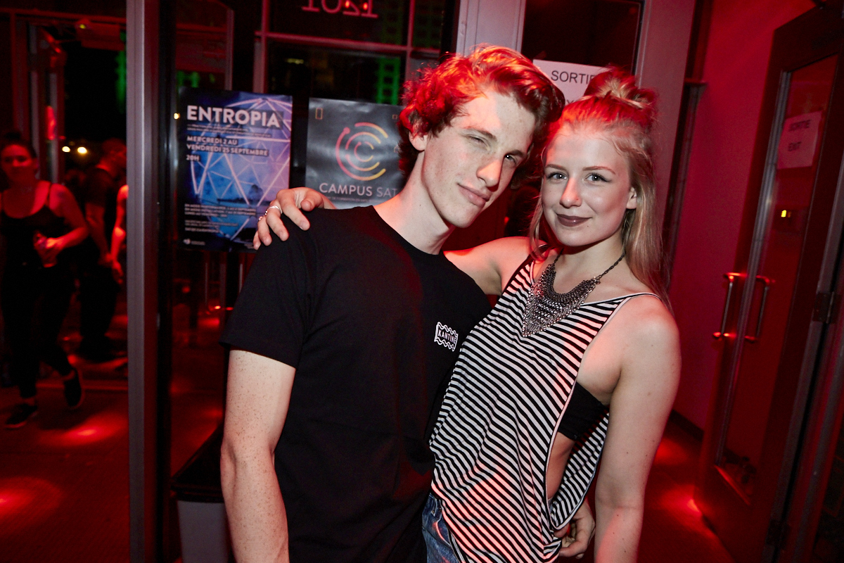 Kaytranada offre une performance vibrante dans une SAT bondée