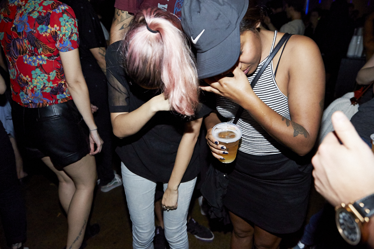 Kaytranada offre une performance vibrante dans une SAT bondée