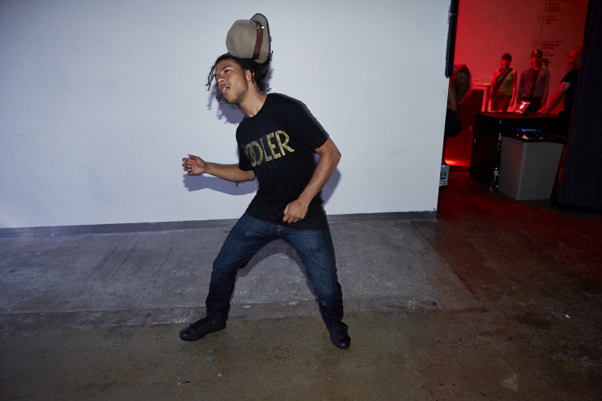 Kaytranada offre une performance vibrante dans une SAT bondée