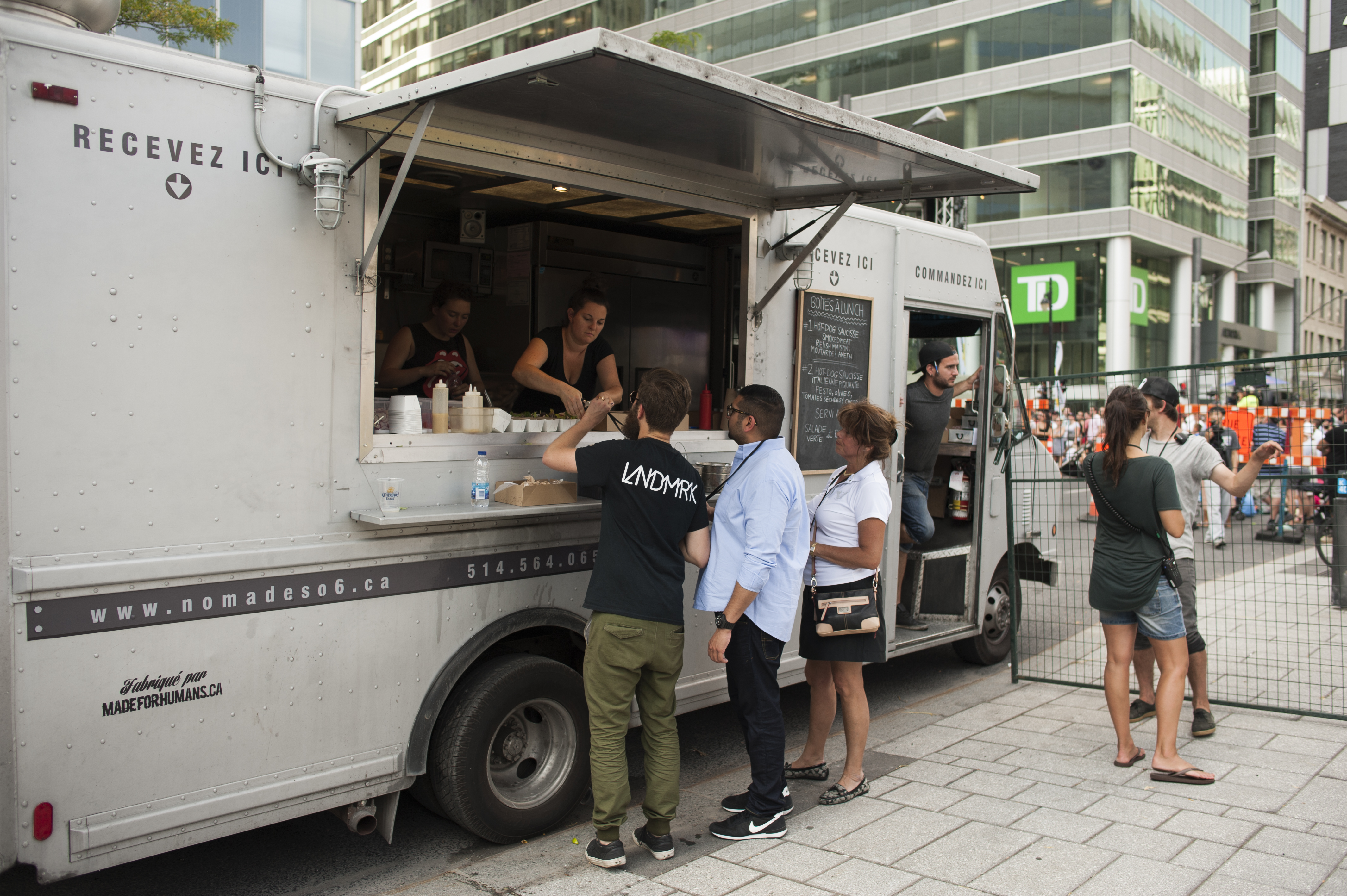La Course Red Bull Boîte à savon: 42 bolides incroyables devant 25 000 personnes