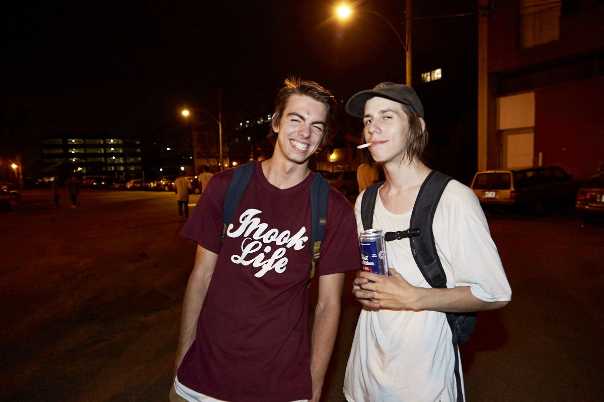 Lancement survolté pour Toast Dawg pis ses homies Dead Obies, Loud Lary Ajust, KenLo et tous les autres