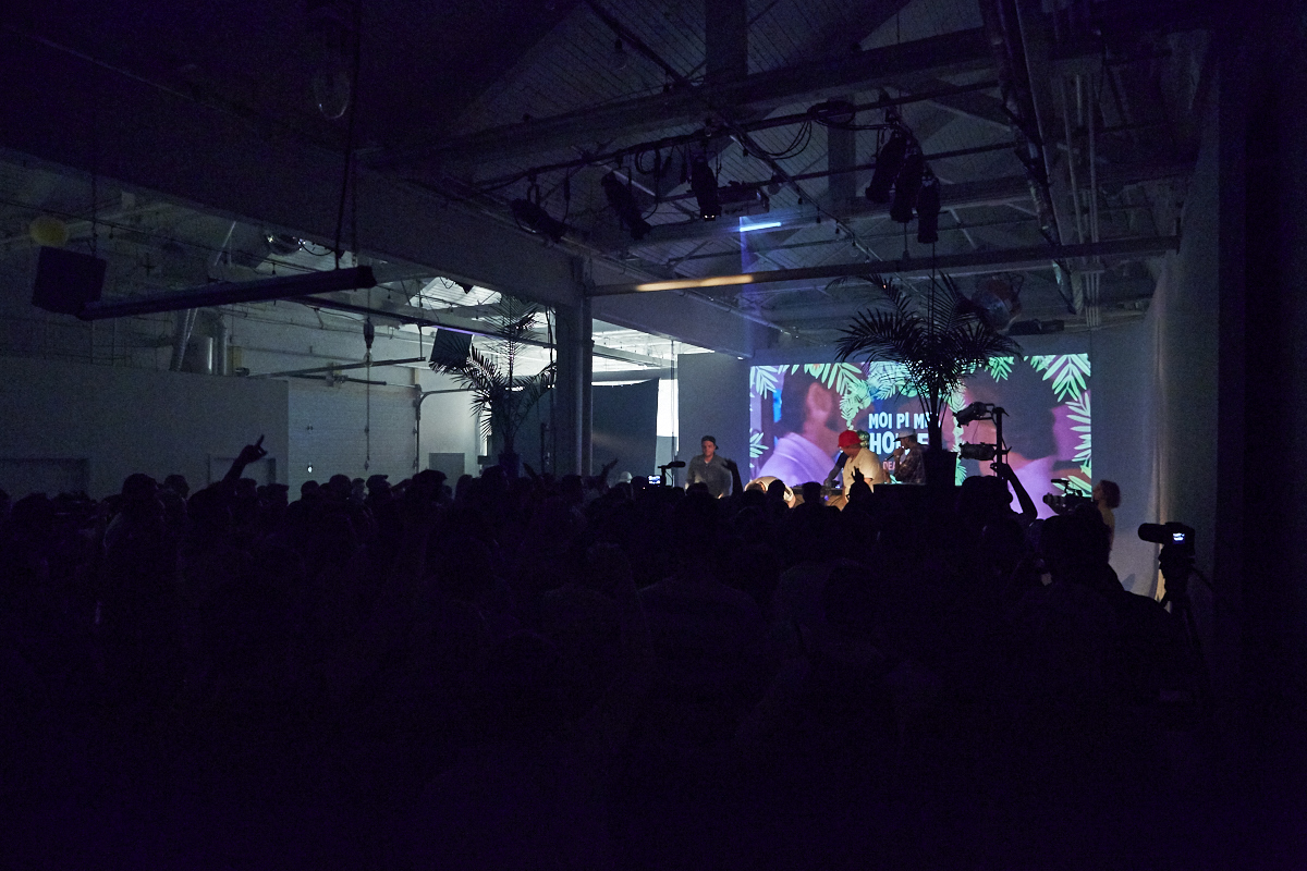 Lancement survolté pour Toast Dawg pis ses homies Dead Obies, Loud Lary Ajust, KenLo et tous les autres