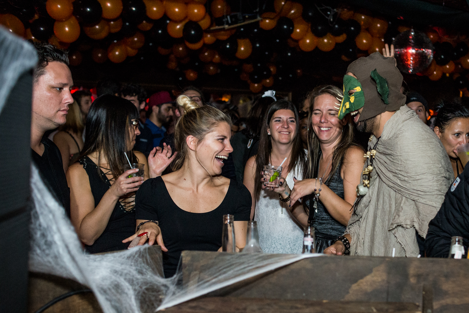 Party complètement survolté au Salon Daomé avec la légende du house américain Felix Da Housecat