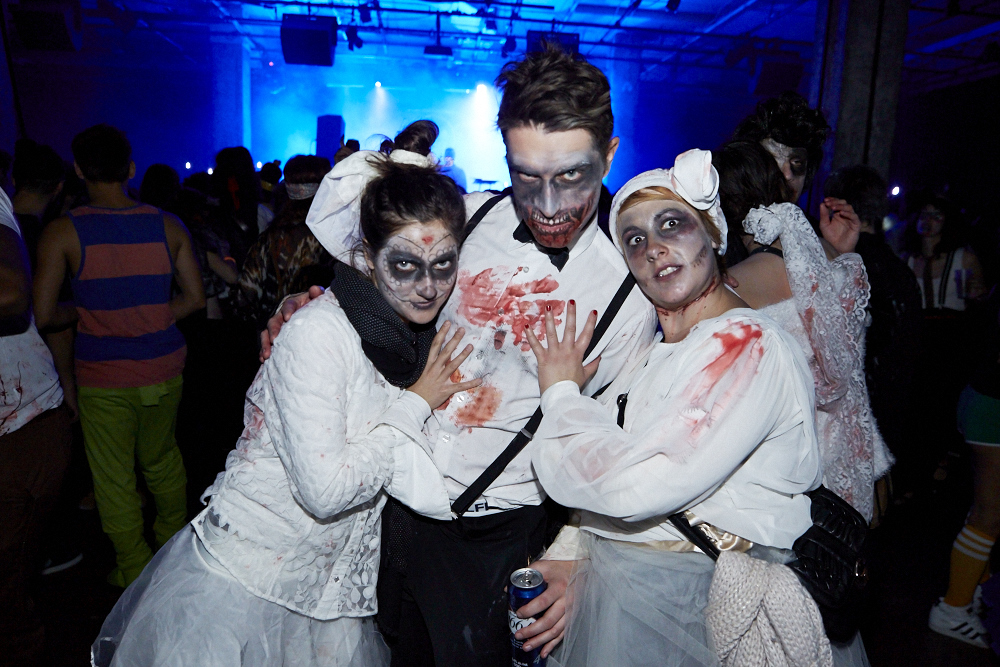 La SAT en met plein la vue avec son party d'Halloween sur deux étages