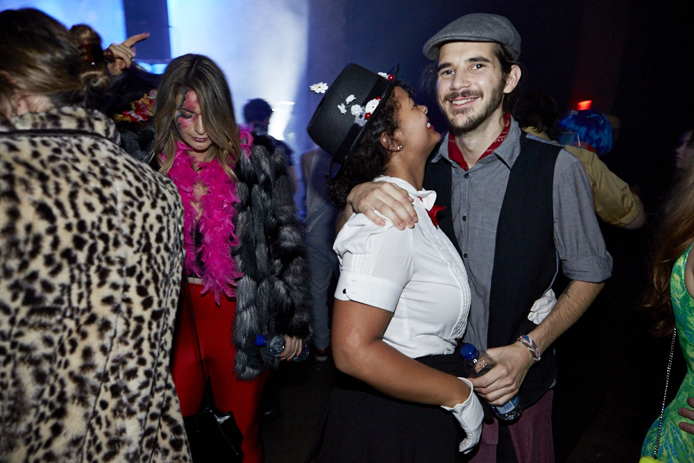 La SAT en met plein la vue avec son party d'Halloween sur deux étages