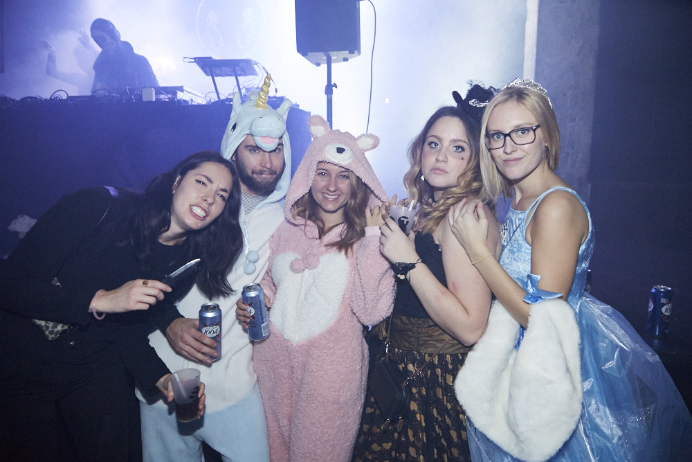 La SAT en met plein la vue avec son party d'Halloween sur deux étages