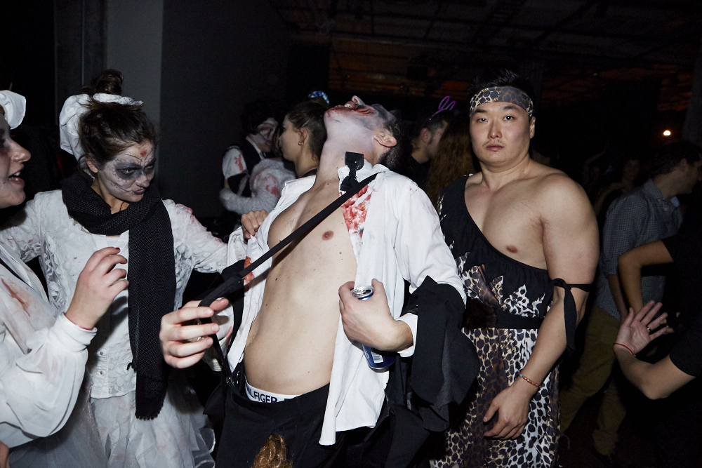 La SAT en met plein la vue avec son party d'Halloween sur deux étages