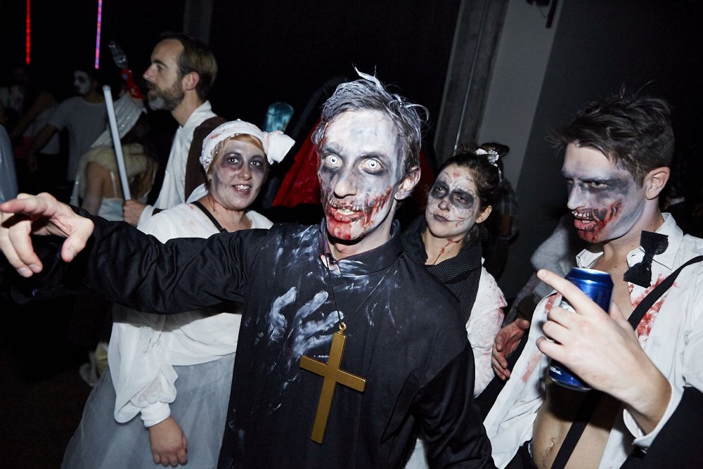 La SAT en met plein la vue avec son party d'Halloween sur deux étages