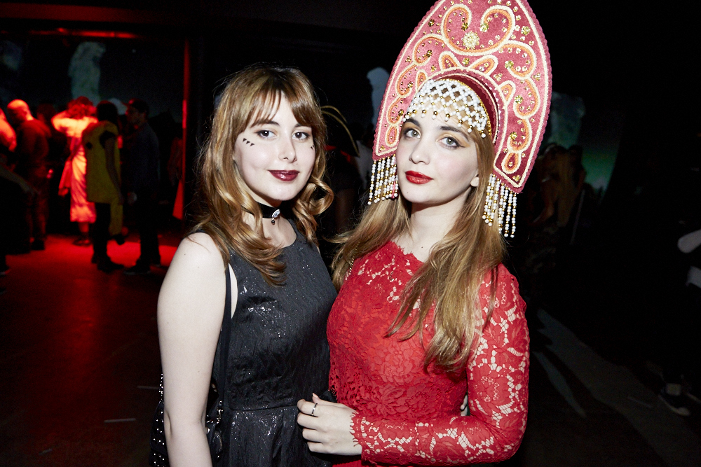 La SAT en met plein la vue avec son party d'Halloween sur deux étages