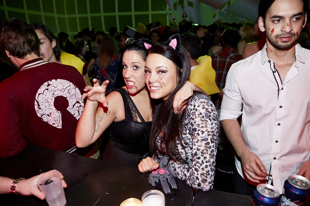 La SAT en met plein la vue avec son party d'Halloween sur deux étages