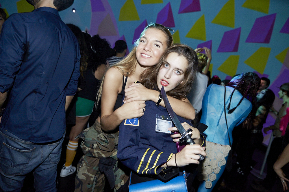 La SAT en met plein la vue avec son party d'Halloween sur deux étages