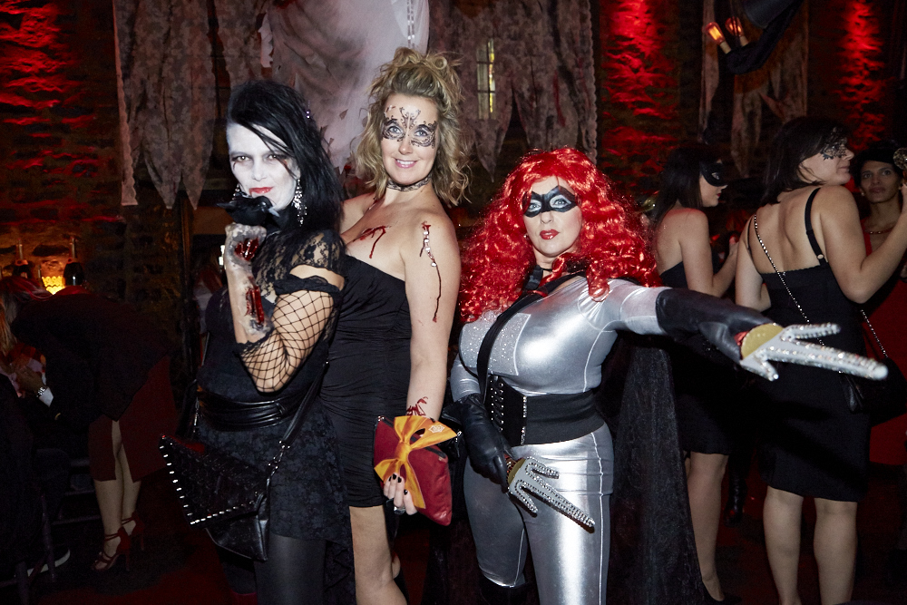 Un party d'Halloween assez sexy à l'Auberge Saint-Gabriel ce week-end