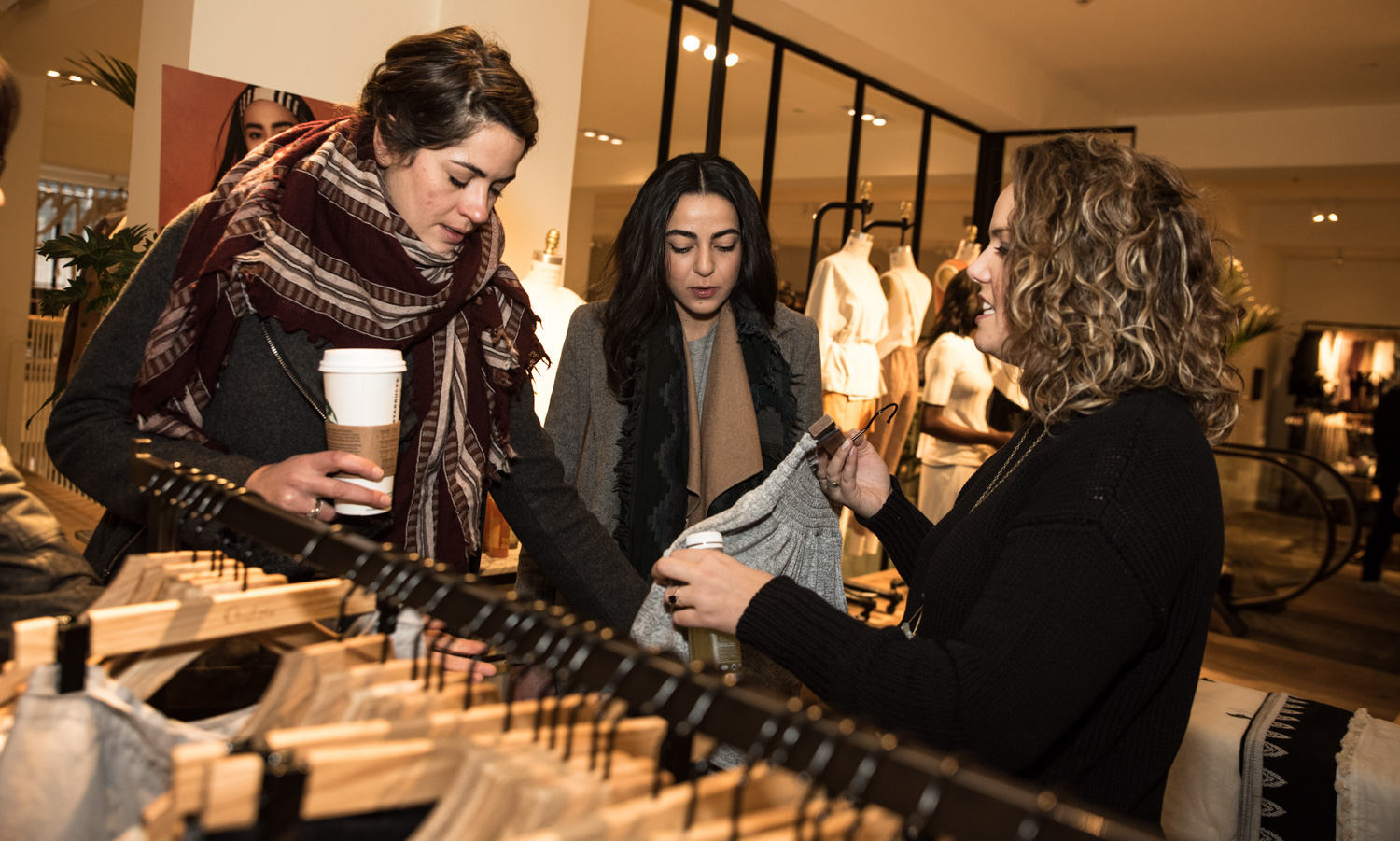 Aritzia dévoile sa fabuleuse collection Été 2016 aux fashionistas montréalaises