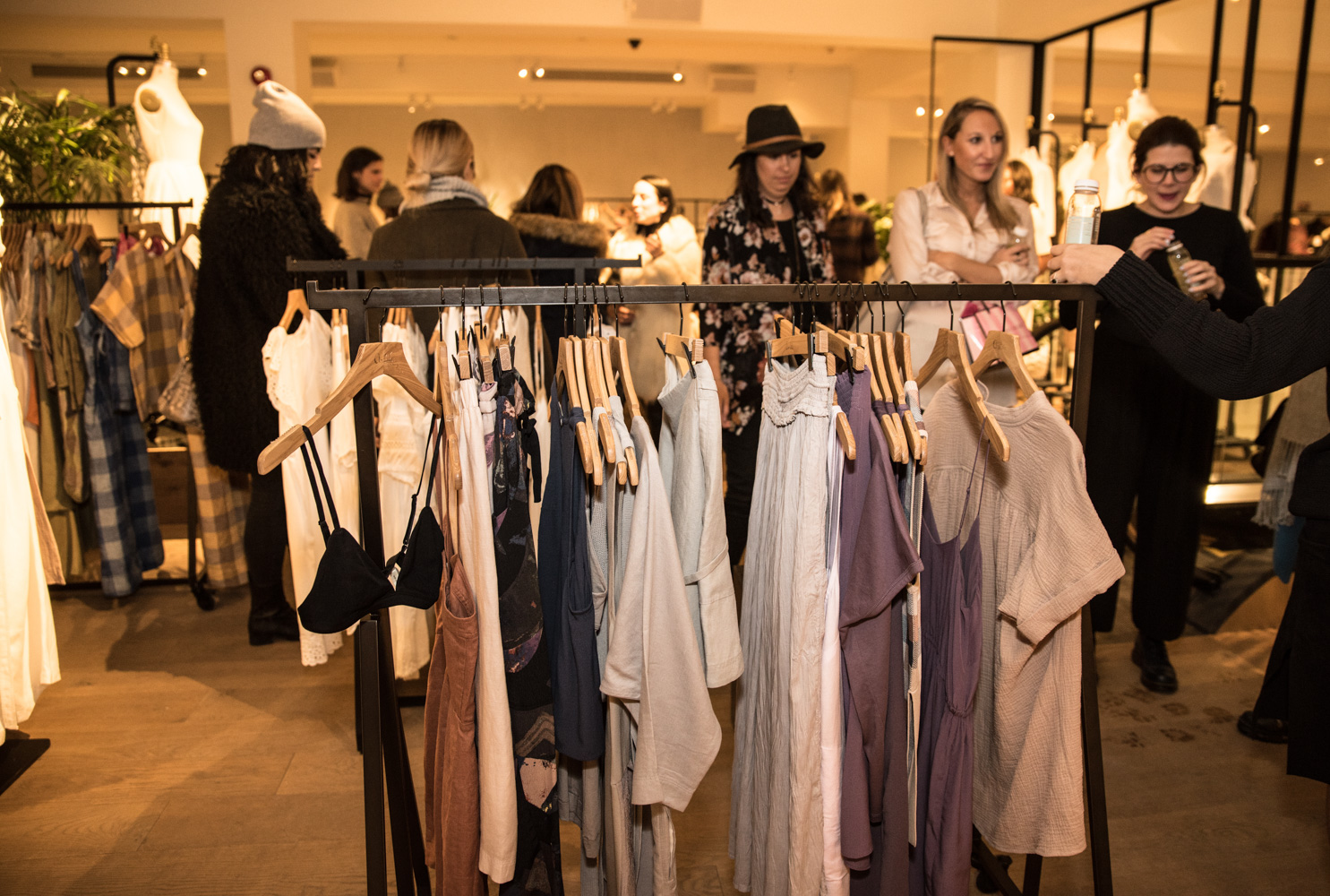 Aritzia dévoile sa fabuleuse collection Été 2016 aux fashionistas montréalaises
