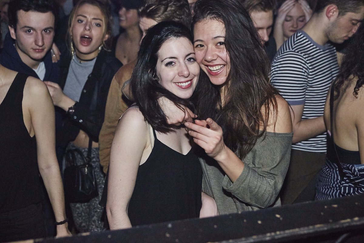 Des gens pas mal funky et de la musique éclatée au Newspeak samedi dernier