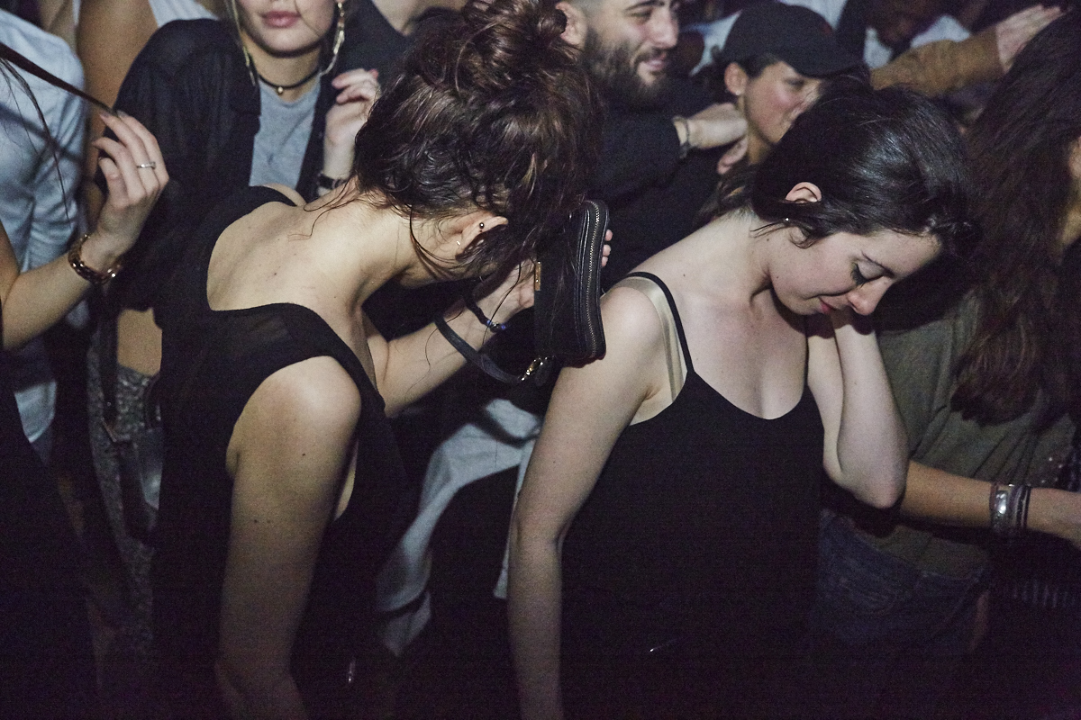 Des gens pas mal funky et de la musique éclatée au Newspeak samedi dernier