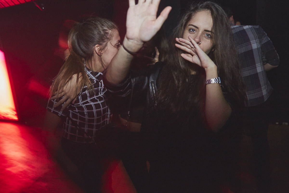 Des gens pas mal funky et de la musique éclatée au Newspeak samedi dernier