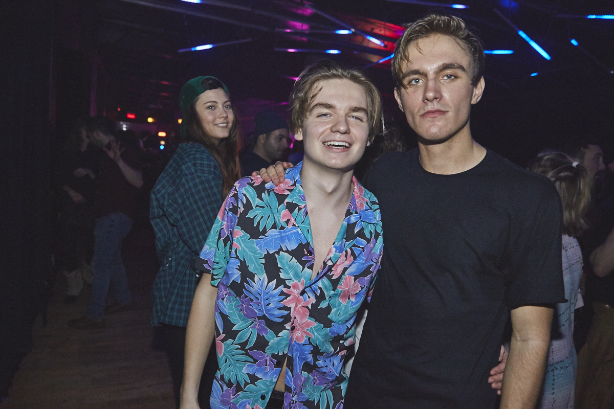 Des gens pas mal funky et de la musique éclatée au Newspeak samedi dernier