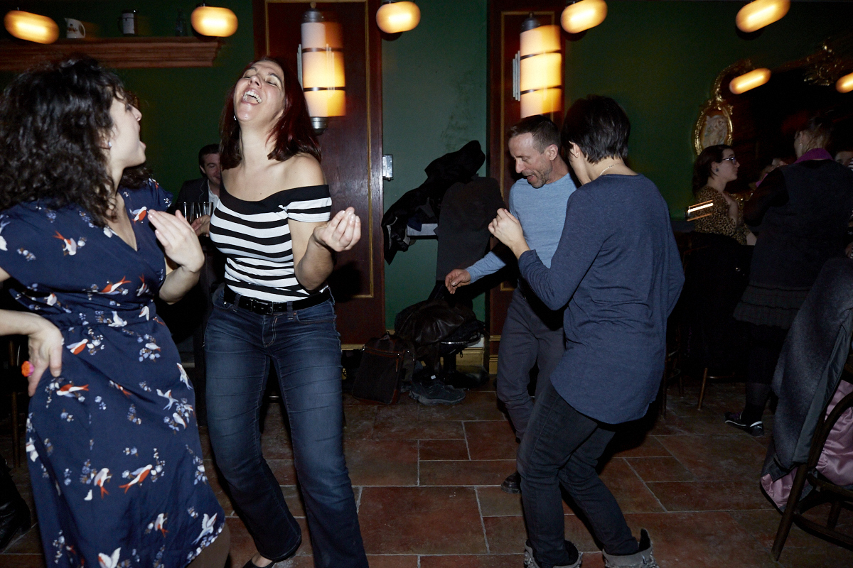 Ça danse le swing toute la nuit au Nestor pour la 2e soirée vintage!