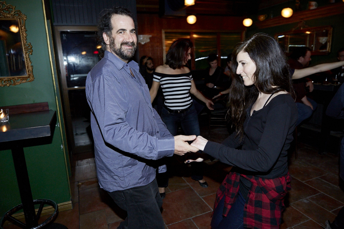 Ça danse le swing toute la nuit au Nestor pour la 2e soirée vintage!