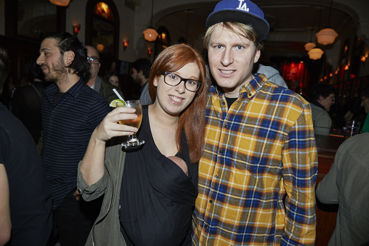 This is better than porn nous donne chaud avec son 3e recueil de textes et photos érotiques!