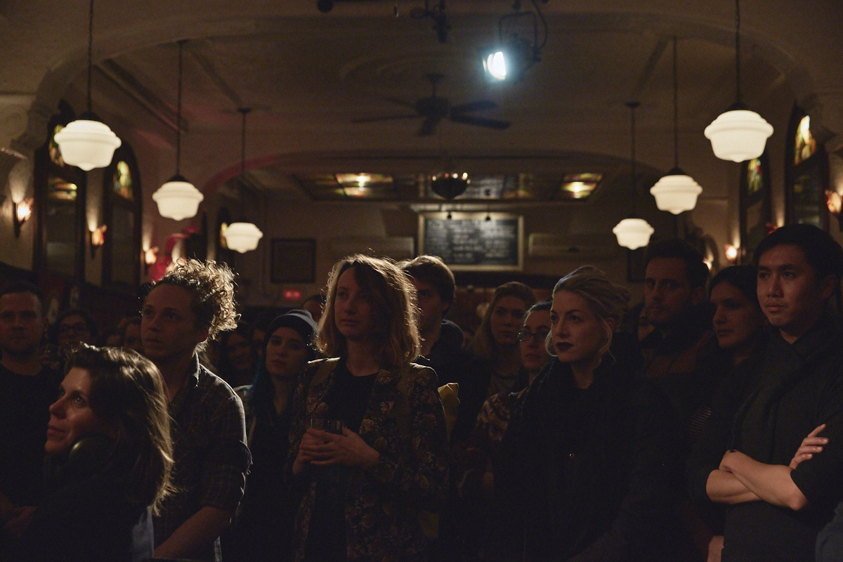 This is better than porn nous donne chaud avec son 3e recueil de textes et photos érotiques!