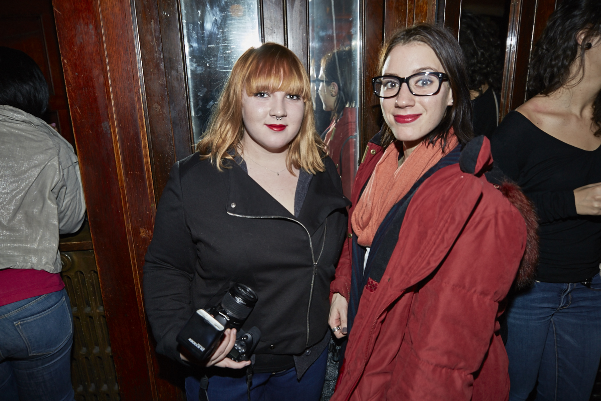 This is better than porn nous donne chaud avec son 3e recueil de textes et photos érotiques!