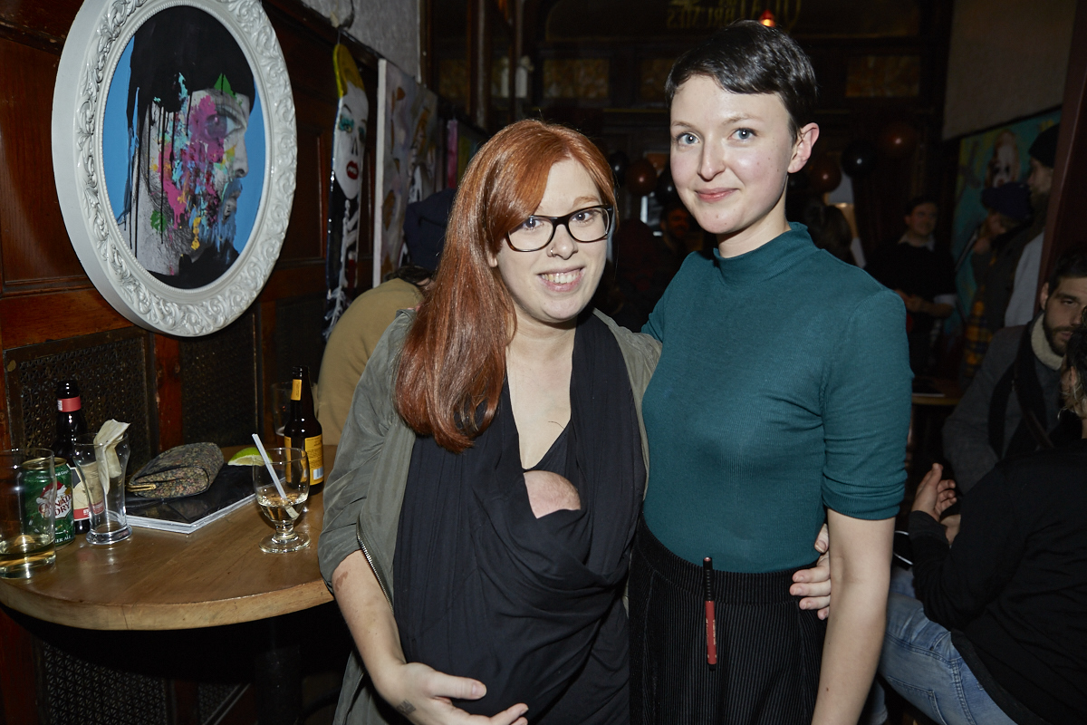 This is better than porn nous donne chaud avec son 3e recueil de textes et photos érotiques!