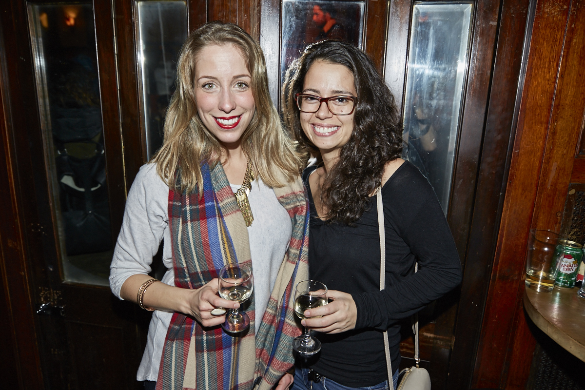 This is better than porn nous donne chaud avec son 3e recueil de textes et photos érotiques!