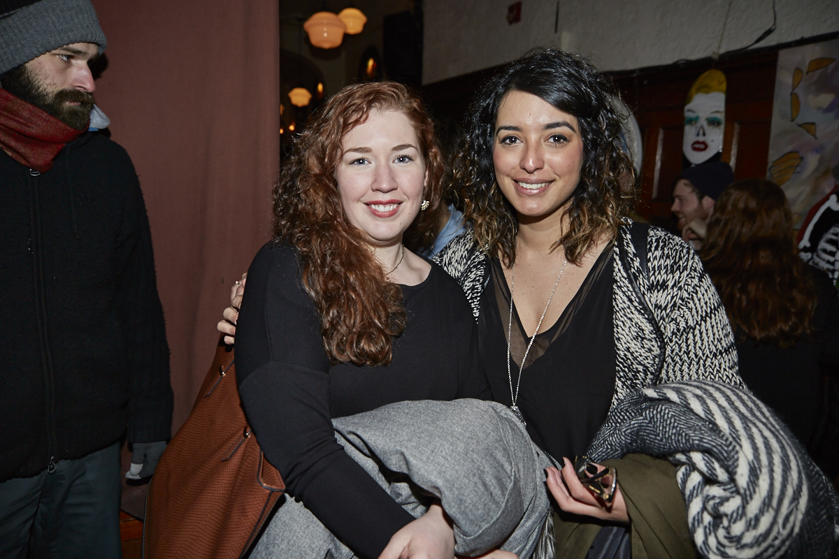 This is better than porn nous donne chaud avec son 3e recueil de textes et photos érotiques!