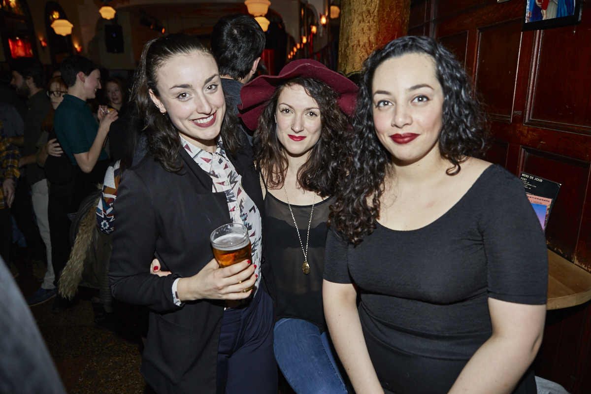 This is better than porn nous donne chaud avec son 3e recueil de textes et photos érotiques!