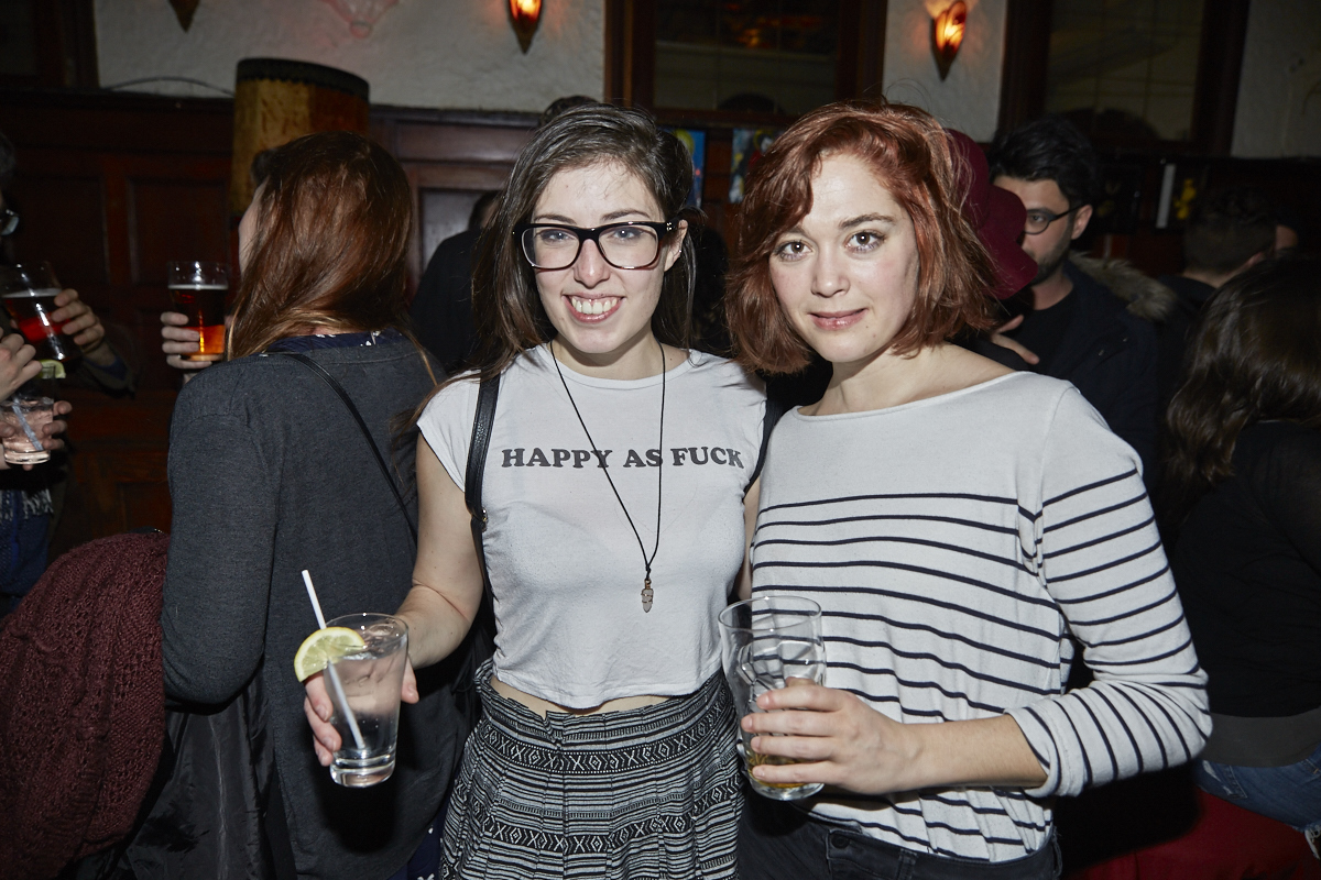 This is better than porn nous donne chaud avec son 3e recueil de textes et photos érotiques!