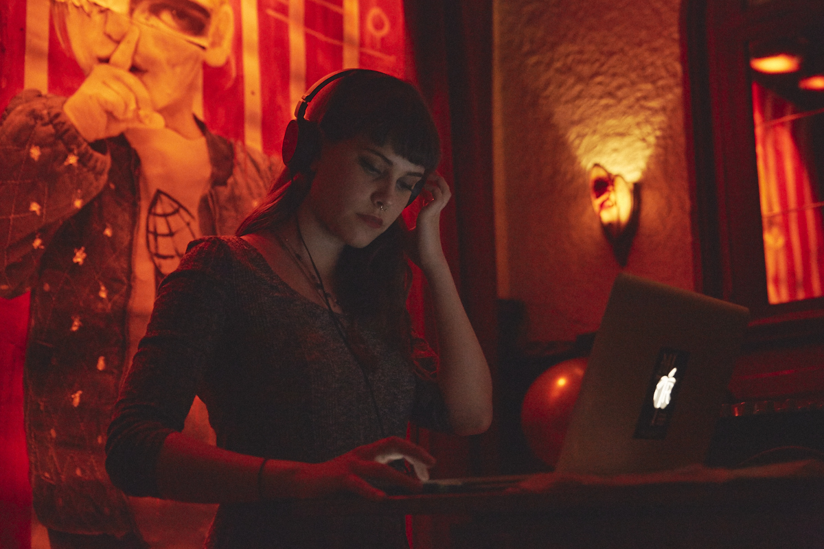 This is better than porn nous donne chaud avec son 3e recueil de textes et photos érotiques!