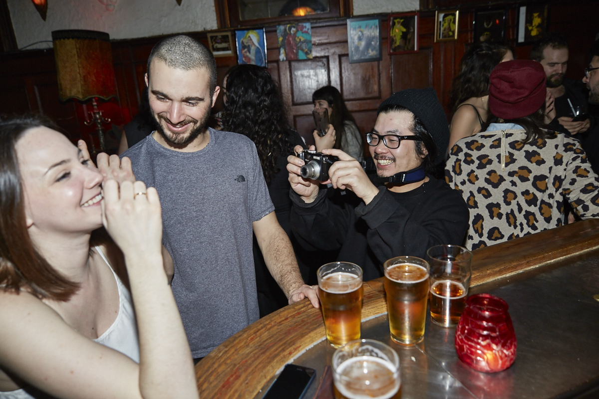 This is better than porn nous donne chaud avec son 3e recueil de textes et photos érotiques!