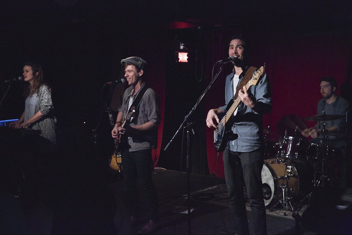 Les artistes émergents du label Coffee & Keys Record offrent un spectacle intime à la Vitrola