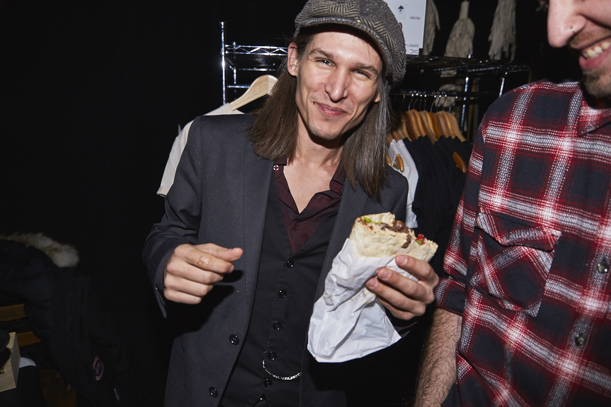 Les artistes émergents du label Coffee & Keys Record offrent un spectacle intime à la Vitrola