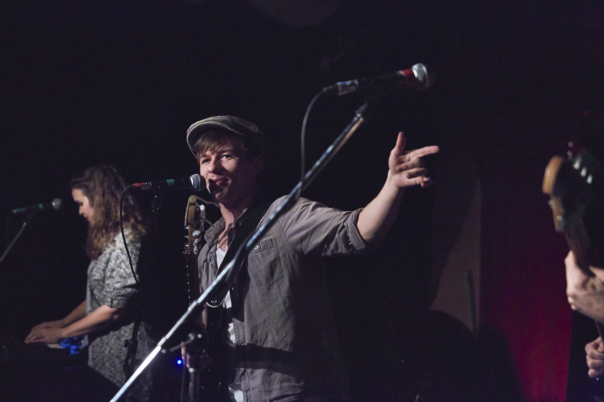 Les artistes émergents du label Coffee & Keys Record offrent un spectacle intime à la Vitrola