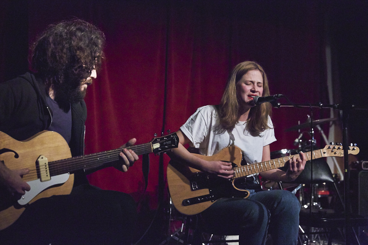Les artistes émergents du label Coffee & Keys Record offrent un spectacle intime à la Vitrola