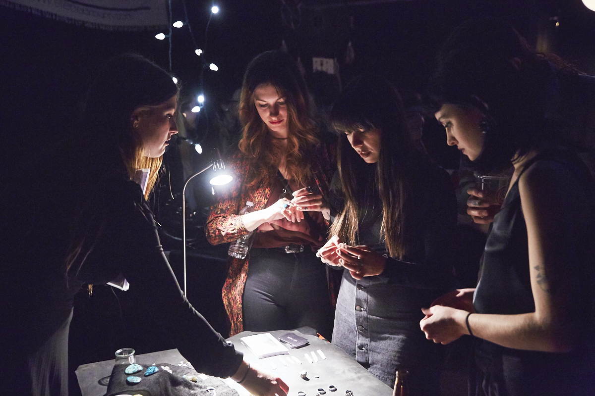 Les artistes émergents du label Coffee & Keys Record offrent un spectacle intime à la Vitrola