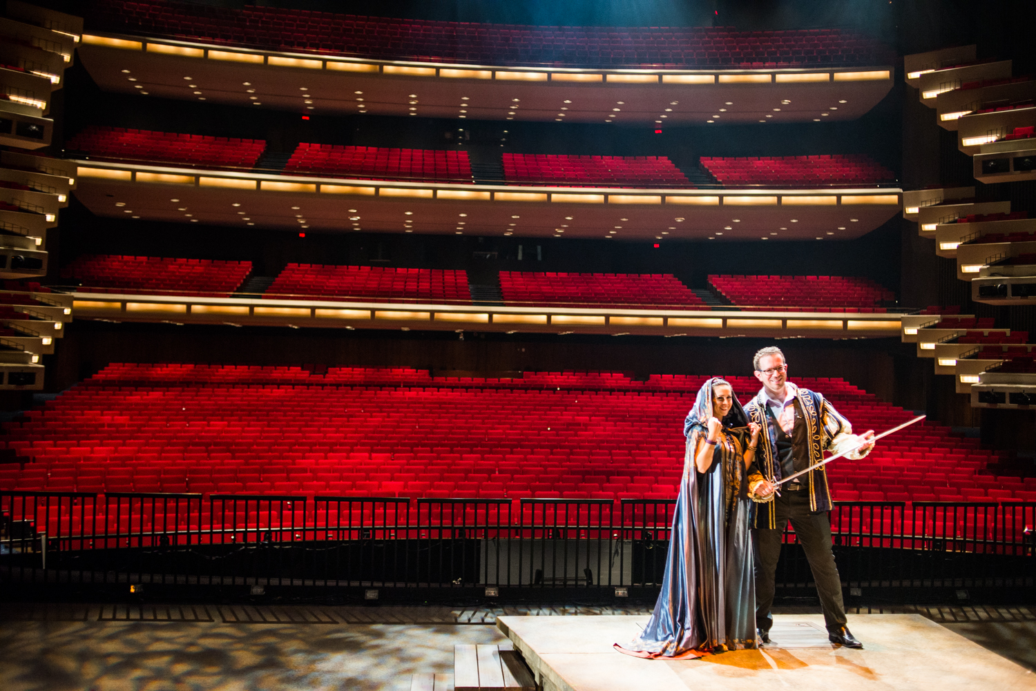 Champagne et féerie pendant La Nuit à l'Opéra à la Salle Wilfrid-Pelletier